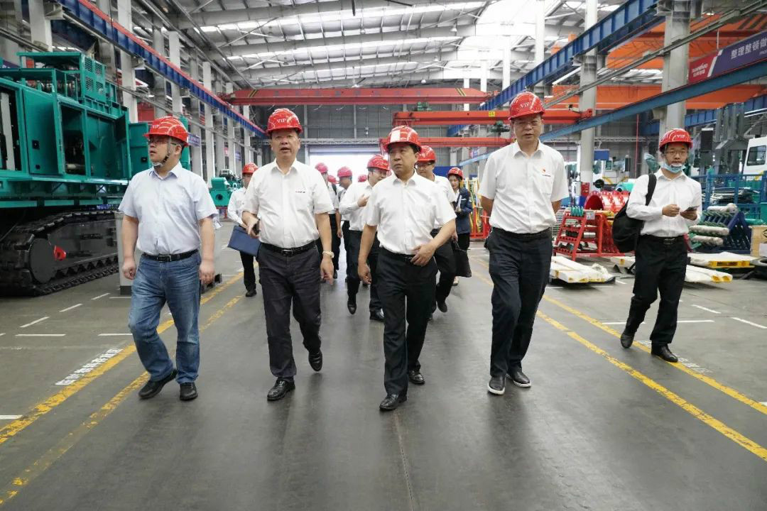 中铁设备赵华总经理光临皇家国际智能互换