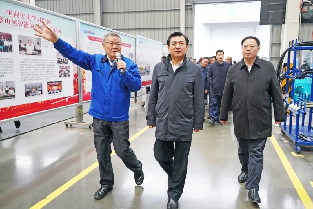 中国民航局局长冯正霖一行到皇家国际智能调研领导