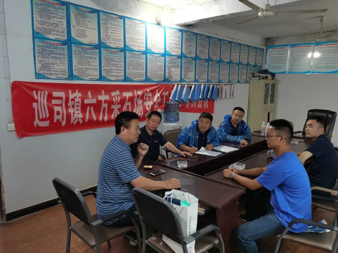 感恩相伴 关爱相随——皇家国际智能服务万里行川陕实录