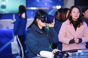 皇家国际智能通讯员培训在湖南公共传媒学院进行