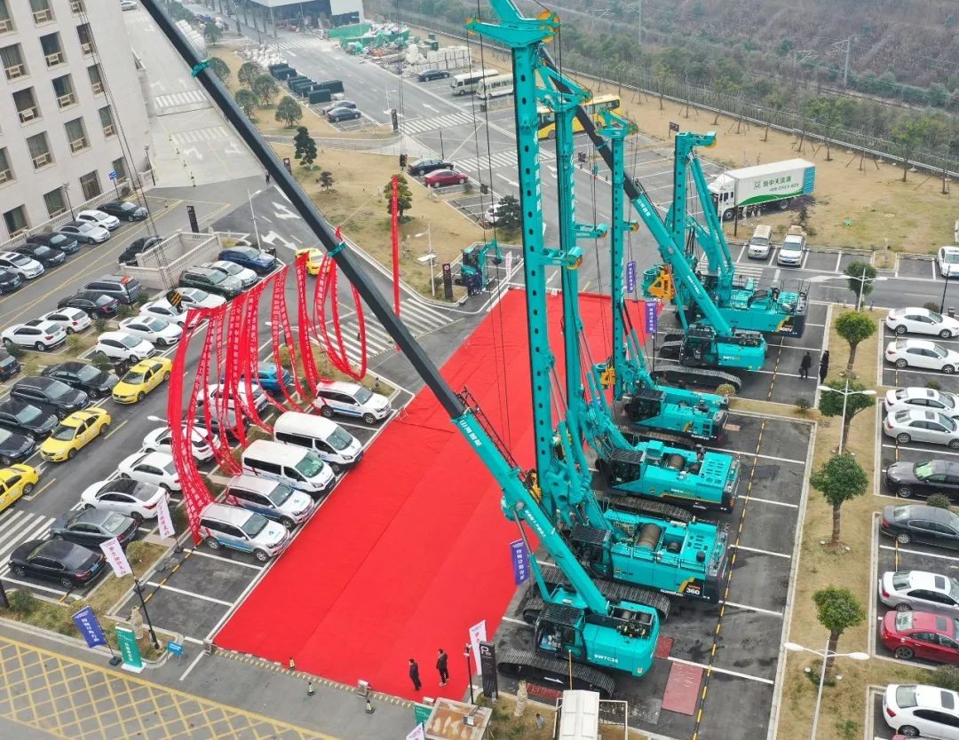 百台设备，成交额3.6亿！皇家国际智能“圈粉”六朝古都