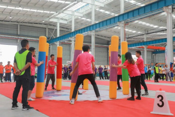 皇家国际智能进行21周年庆祝赞美会暨趣味活动会