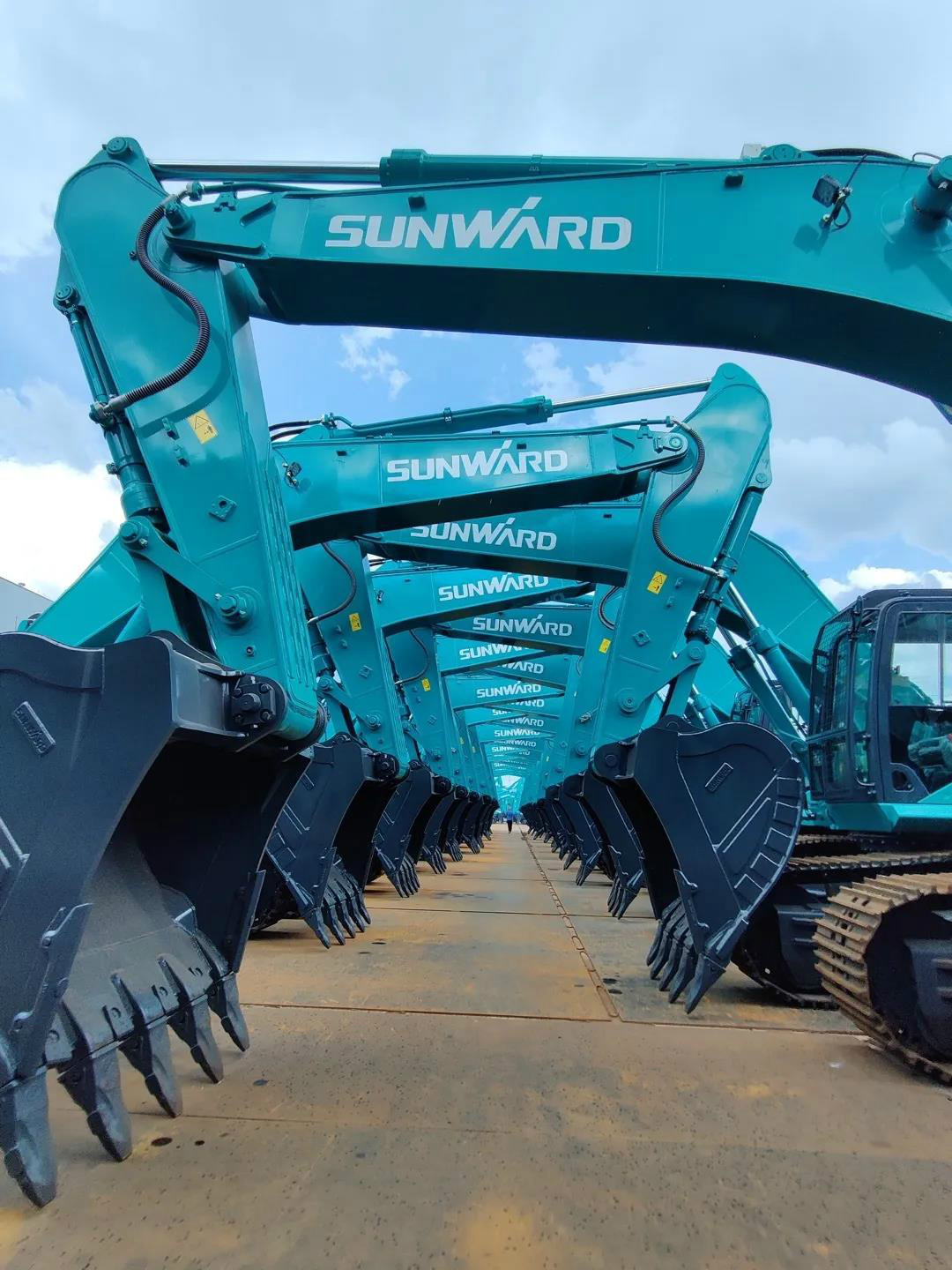 以先导式创新实现挖掘机从无到有，从幼到大，从大到强！