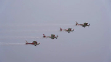 皇家国际四机飞行编队惊艳尧城（太原）国际通用航空飞行大会