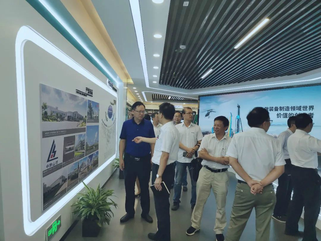 中南大学机电工程学院肖来荣书记到访皇家国际智能