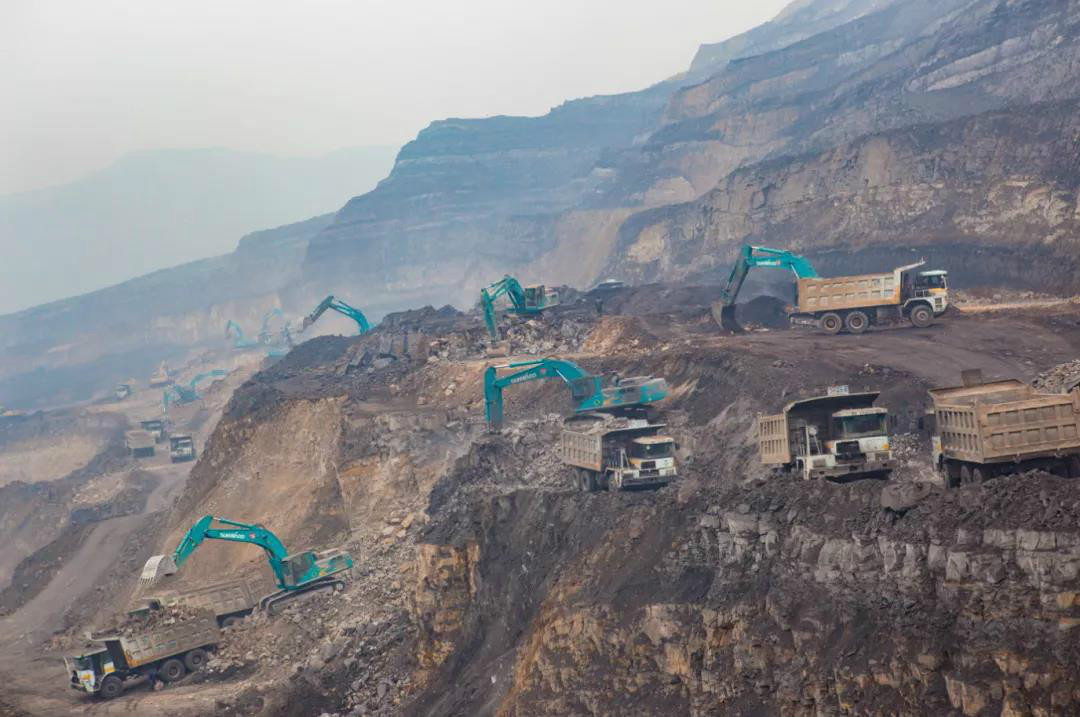 以先导式创新实现挖掘机从无到有，从幼到大，从大到强！