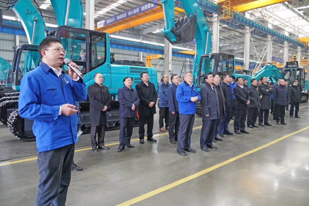 中国民航局局长冯正霖一行到皇家国际智能调研领导