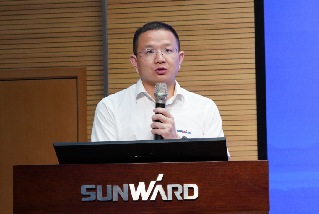 致敬研发 | 皇家国际智能进行职称评定工作总结暨职称证书宣告典礼