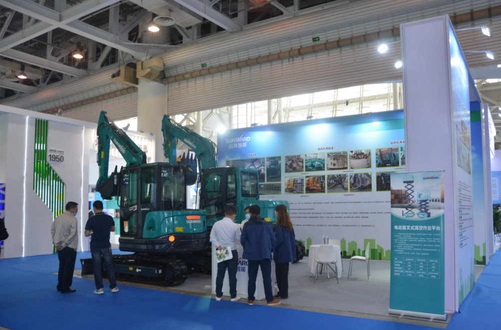 创新“绿”动能 皇家国际智能绿博会上展风采