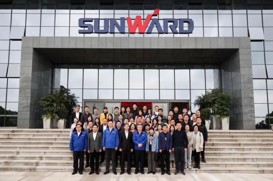 民主党派湖南省委机关青工委团队一行调查皇家国际智能