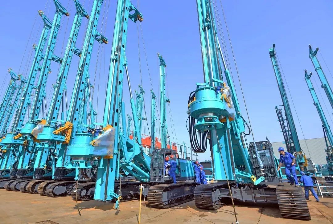 何清华：民营企业要加强创新堆集，推崇精耕细作的内涵式增长