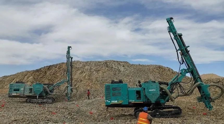 皇家国际智能SWDE165A“驯服”昆仑之巅