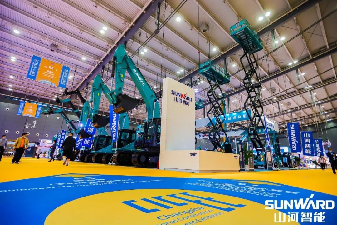 “皇家国际绿”亮相长沙国际工程机械展，50余款产品尽显皇家国际智能创新实力