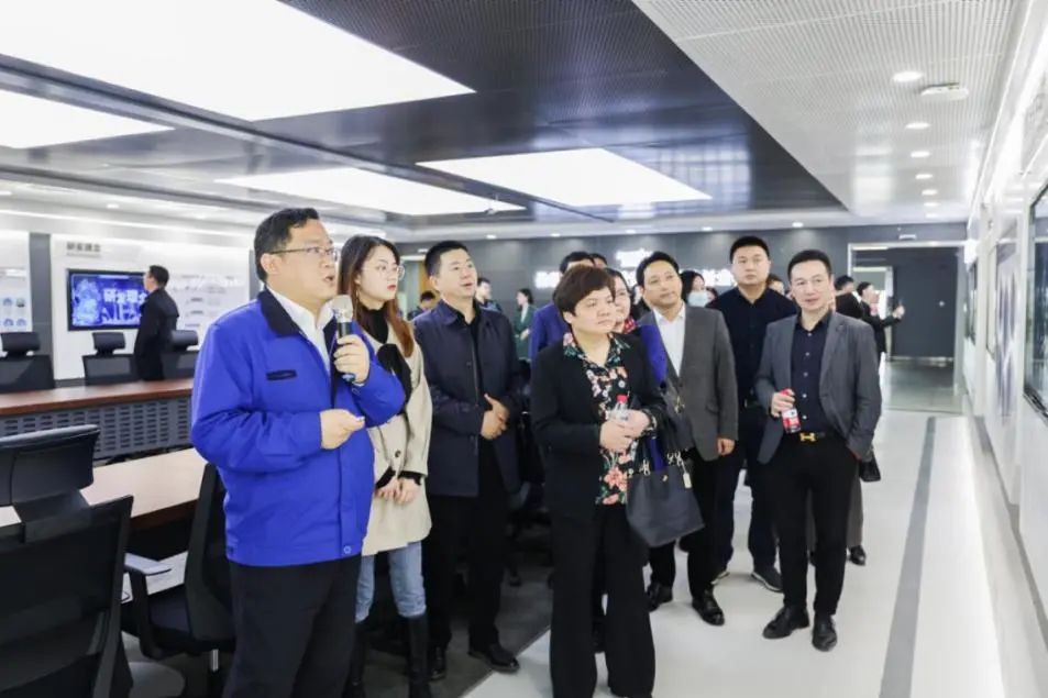 民主党派湖南省委机关青工委团队一行调查皇家国际智能