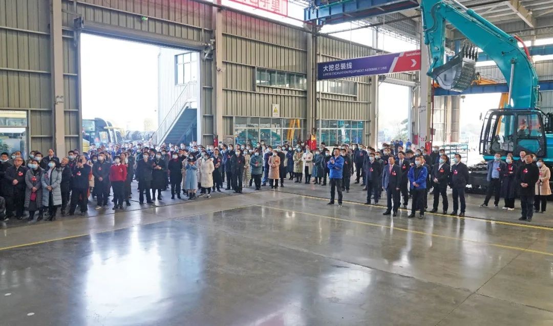 长沙县“两会”观摩团调查皇家国际智能