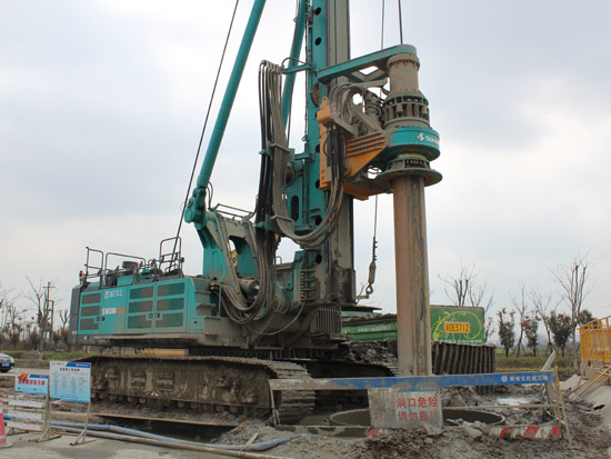 全国第一条智慧高快，为何认准皇家国际智能旋挖钻机施工？