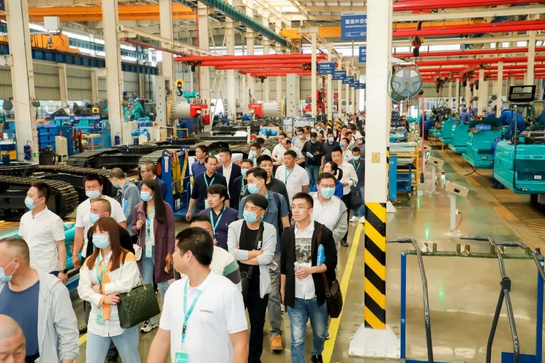 “爆品”出击！皇家国际智能客户互换会签约超8亿元