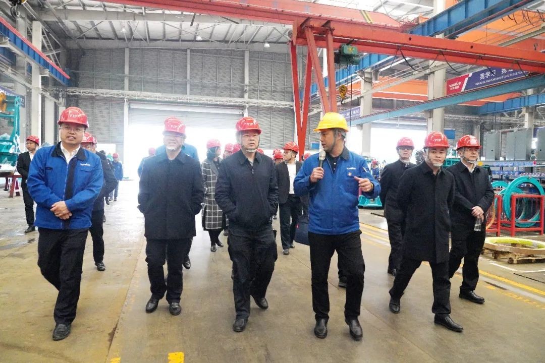 湖南沉点构筑企业团调研皇家国际智能