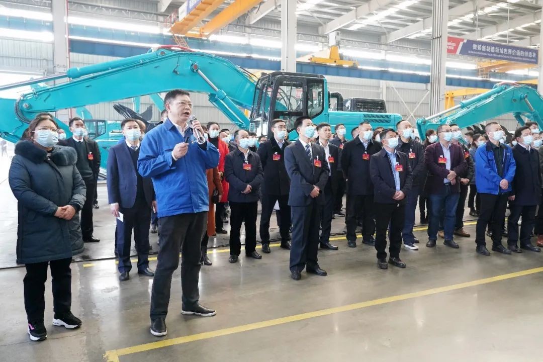 长沙县“两会”观摩团调查皇家国际智能