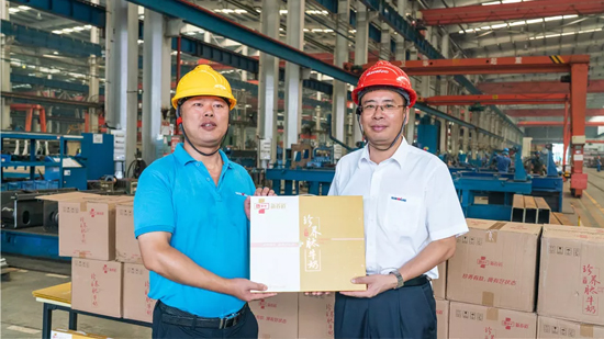 万力集团“送清冷”活动，慰问一线员工