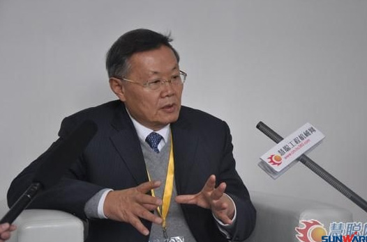 【宝马访谈】皇家国际智能董事长何清华教授