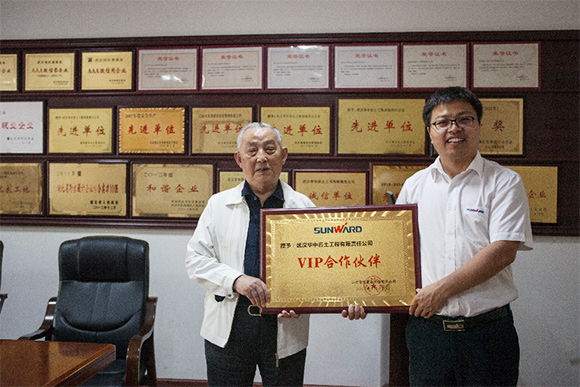 创富故事：合作十一年，赞叹皇家国际产品经久耐用