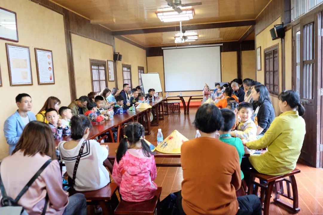 童年分歧Young，稻花香里亲子欢——皇家国际智能组织发展六一亲子活动