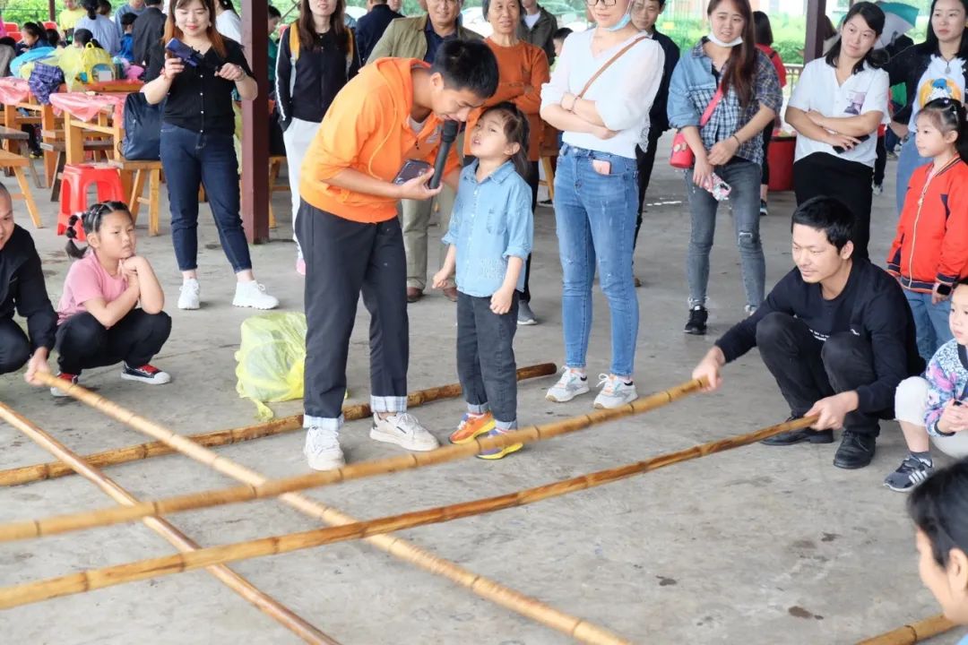 童年分歧Young，稻花香里亲子欢——皇家国际智能组织发展六一亲子活动