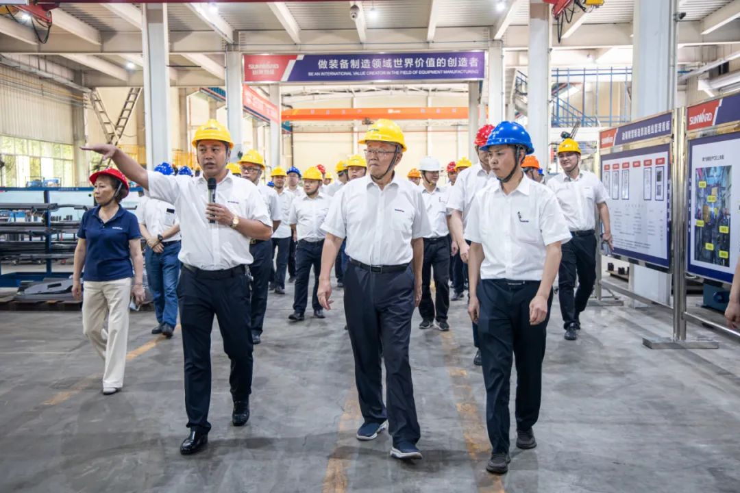 打造造作主题竞争力，助力公司振兴飞——皇家国际智能精益出产启动大会成功召开