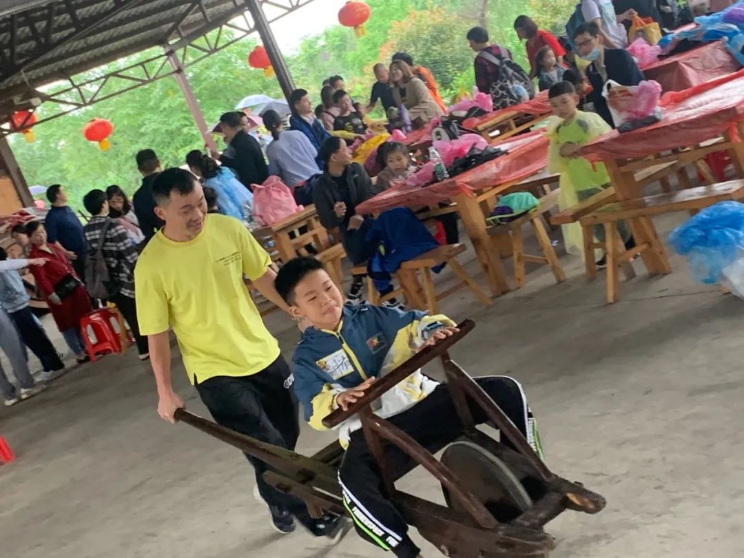 童年分歧Young，稻花香里亲子欢——皇家国际智能组织发展六一亲子活动