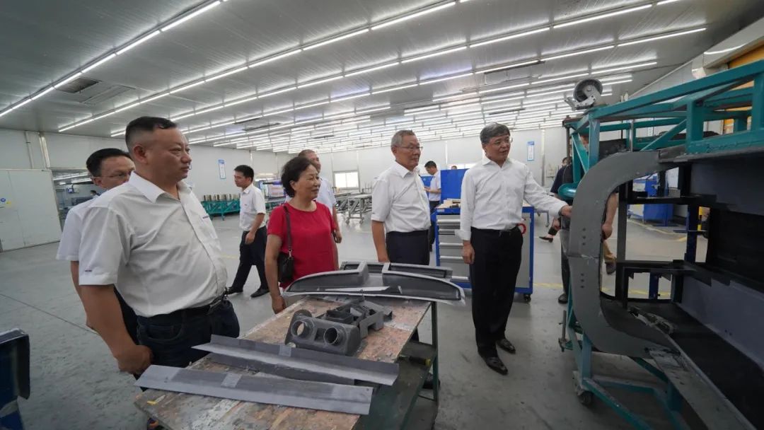 中国民用航空局总工程师殷时军率队调查调研皇家国际科技