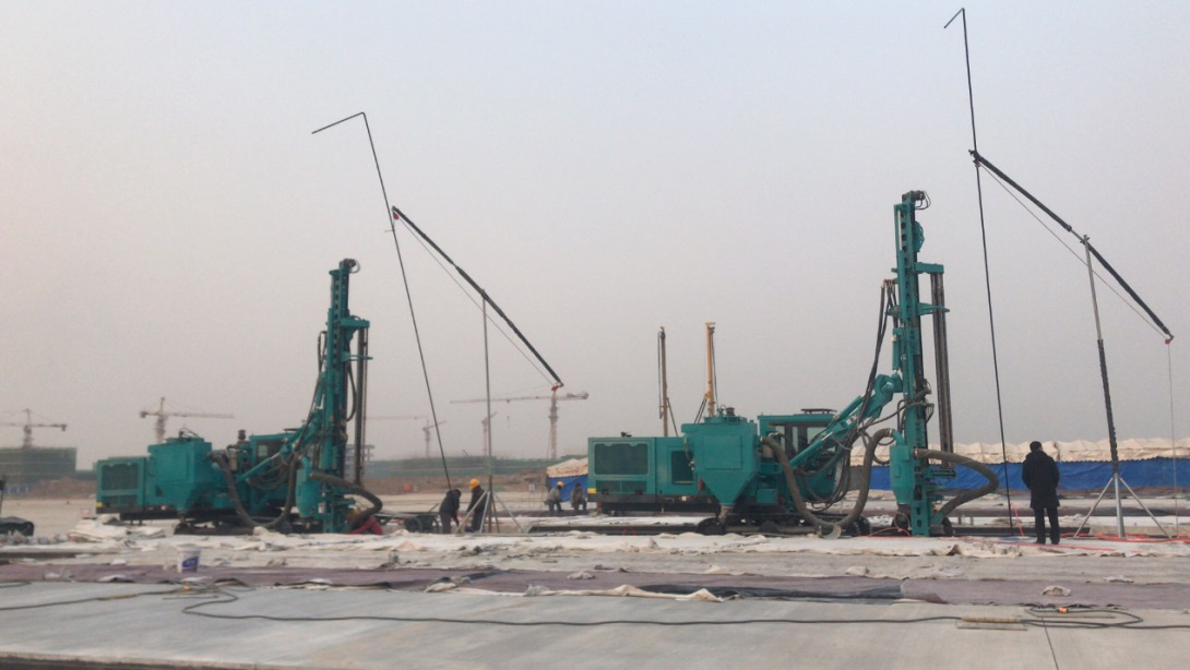 北京大兴机场，皇家国际智能凿岩设备曾助力新技术落地 | 百年风华筑锦绣皇家国际（2）