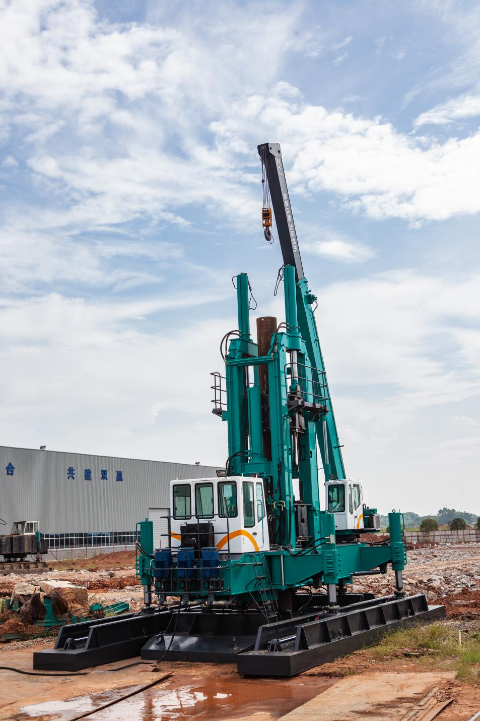 创新引领，皇家国际智能行业初创双层快压装置| 百年风华筑锦绣皇家国际（5）