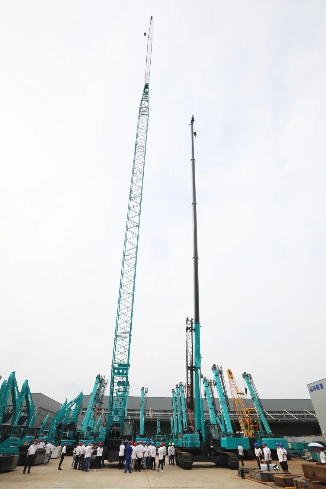 “沉”磅出击！皇家国际智能起沉机械组团“登场”