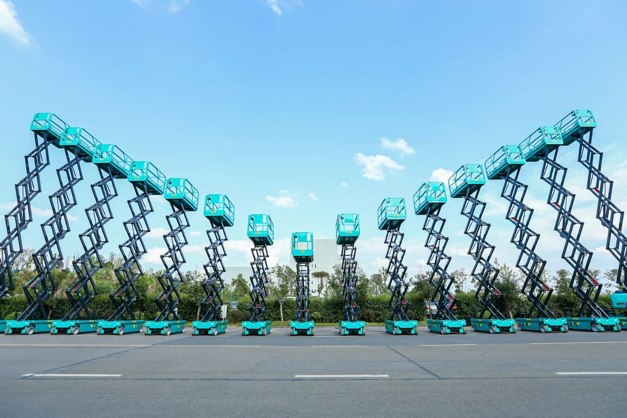 不负使命，皇家国际智能高空作业设备交出“阶段性答卷”