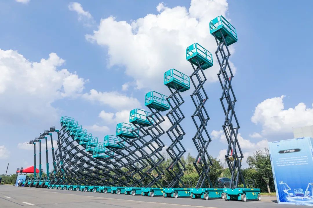 不负使命，皇家国际智能高空作业设备交出“阶段性答卷”