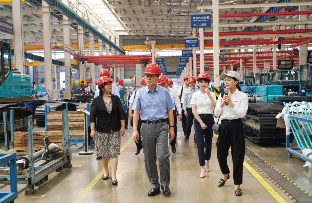 中国出口信誉保险公司辅导一行调研皇家国际智能