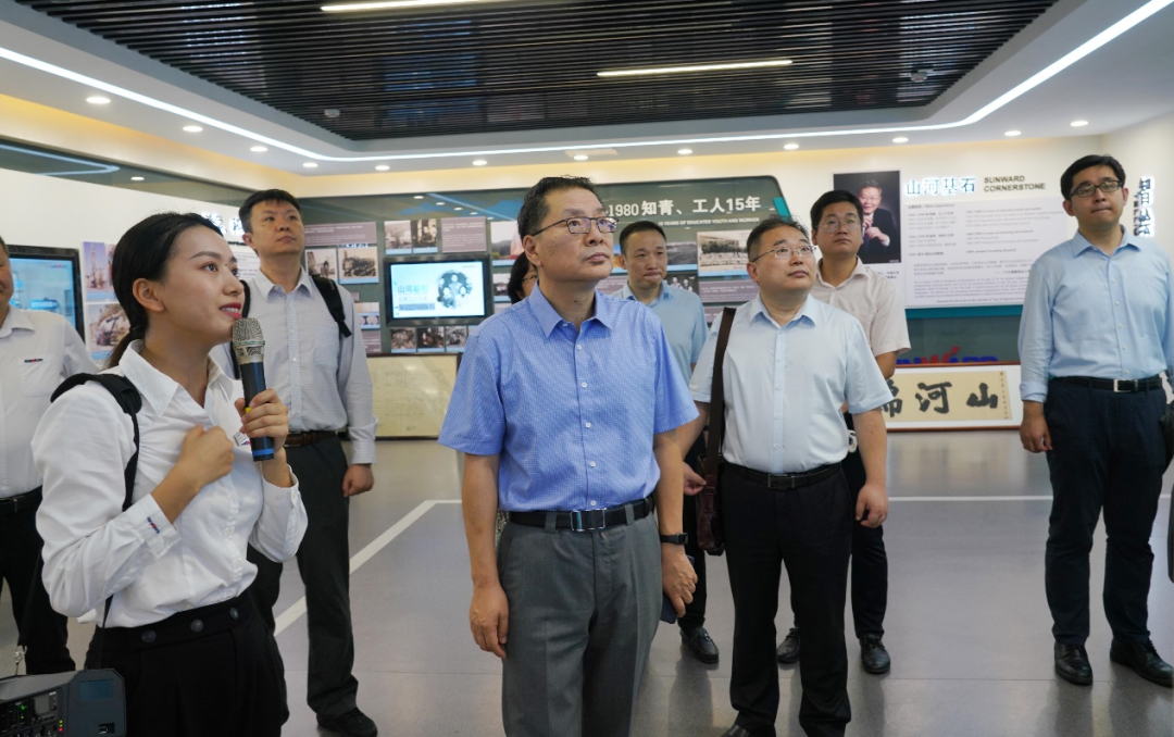 中国出口信誉保险公司辅导一行调研皇家国际智能