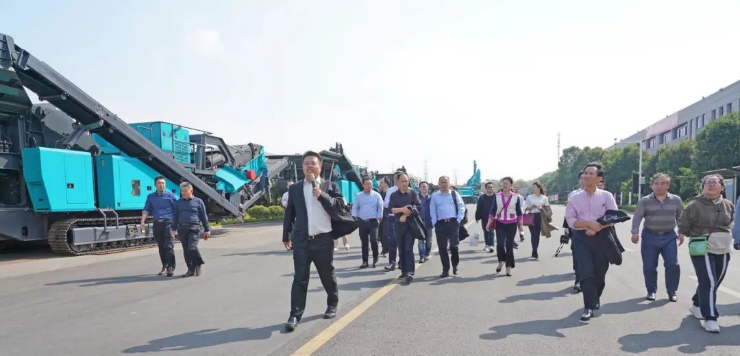 湖南省矿业协会第二届一次会员代表大会暨第二届一次理事会在皇家国际智能顺利召开