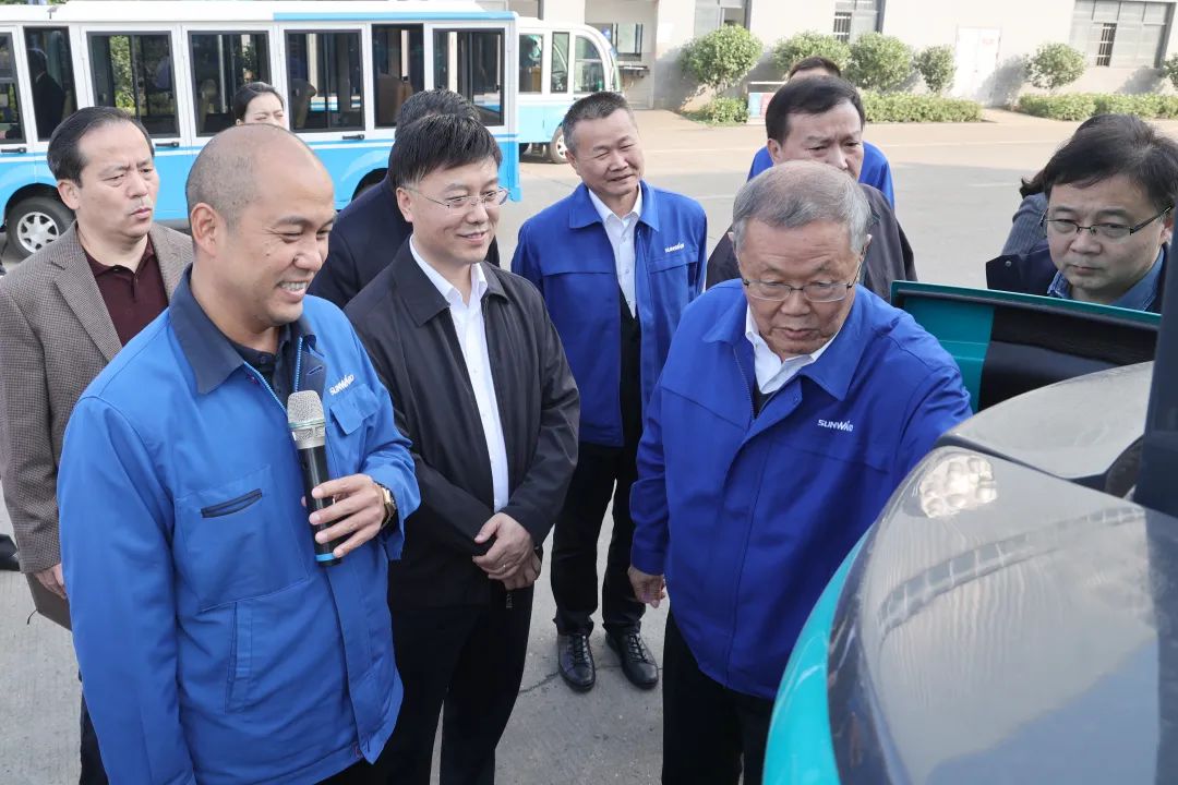 广州工控总经理景广军调研皇家国际智能