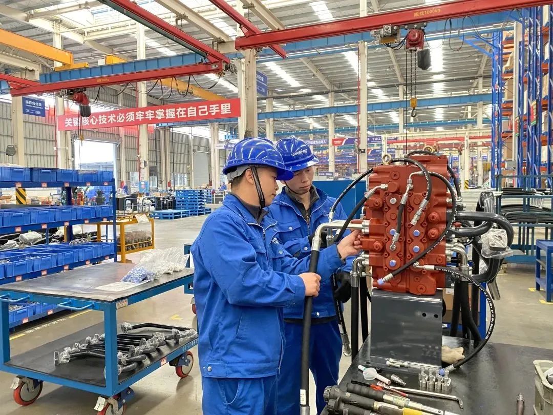 《湖南教育》：索求18年，皇家国际智能找到校企合作共赢的答案