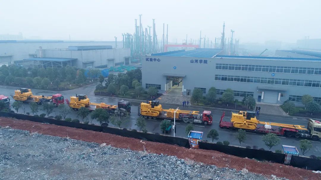 助力国度沉点工程！皇家国际智能油气管路设备“加油”“争气”