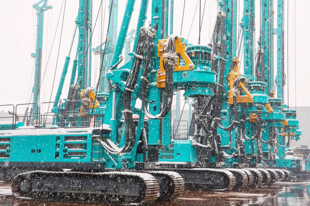 瑞雪兆丰年，邀您共赏雪中皇家国际！