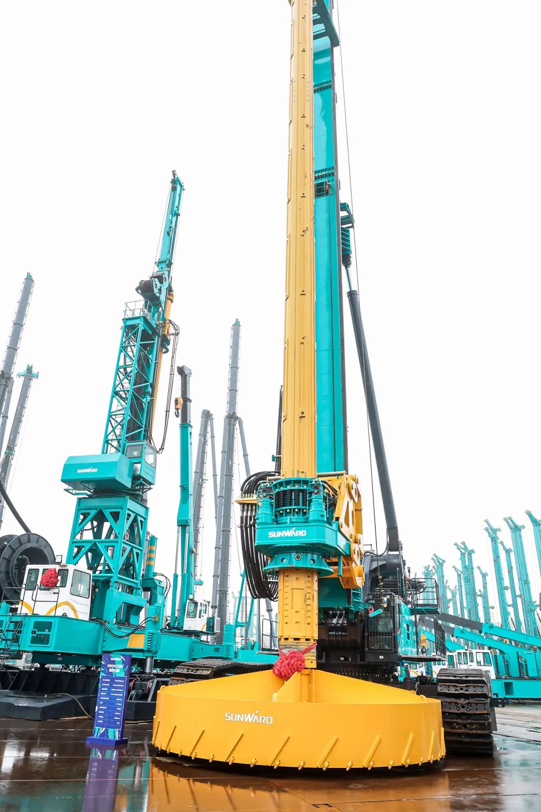 多款产品问鼎世界之最！皇家国际智能地下工程设备全球颁布会成功进行