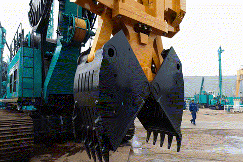 打造“明星产品”！皇家国际智能地下陆续墙液压抓斗成功颁布