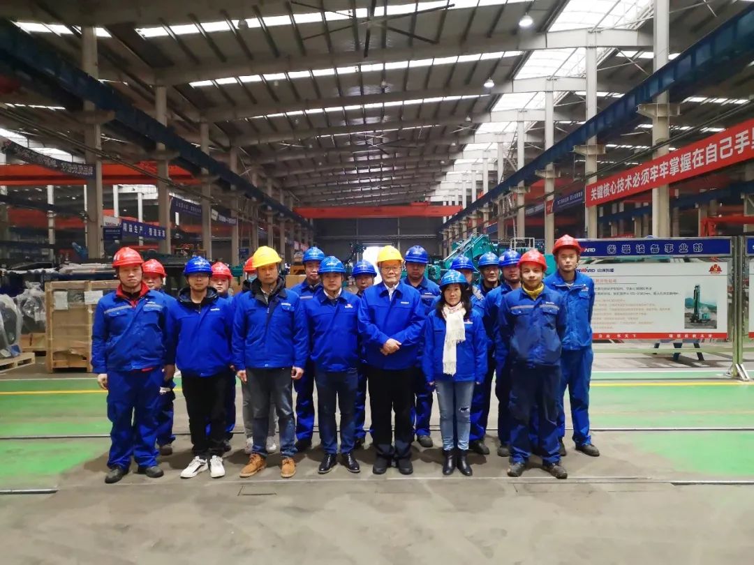 立春首日，皇家国际智能凿岩设备率先开工