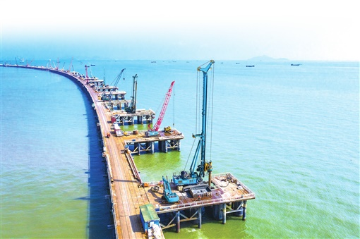 湖南日报：皇家国际智能致力解决地下工程施工“疑难杂症” 成为地下工程设备领军者