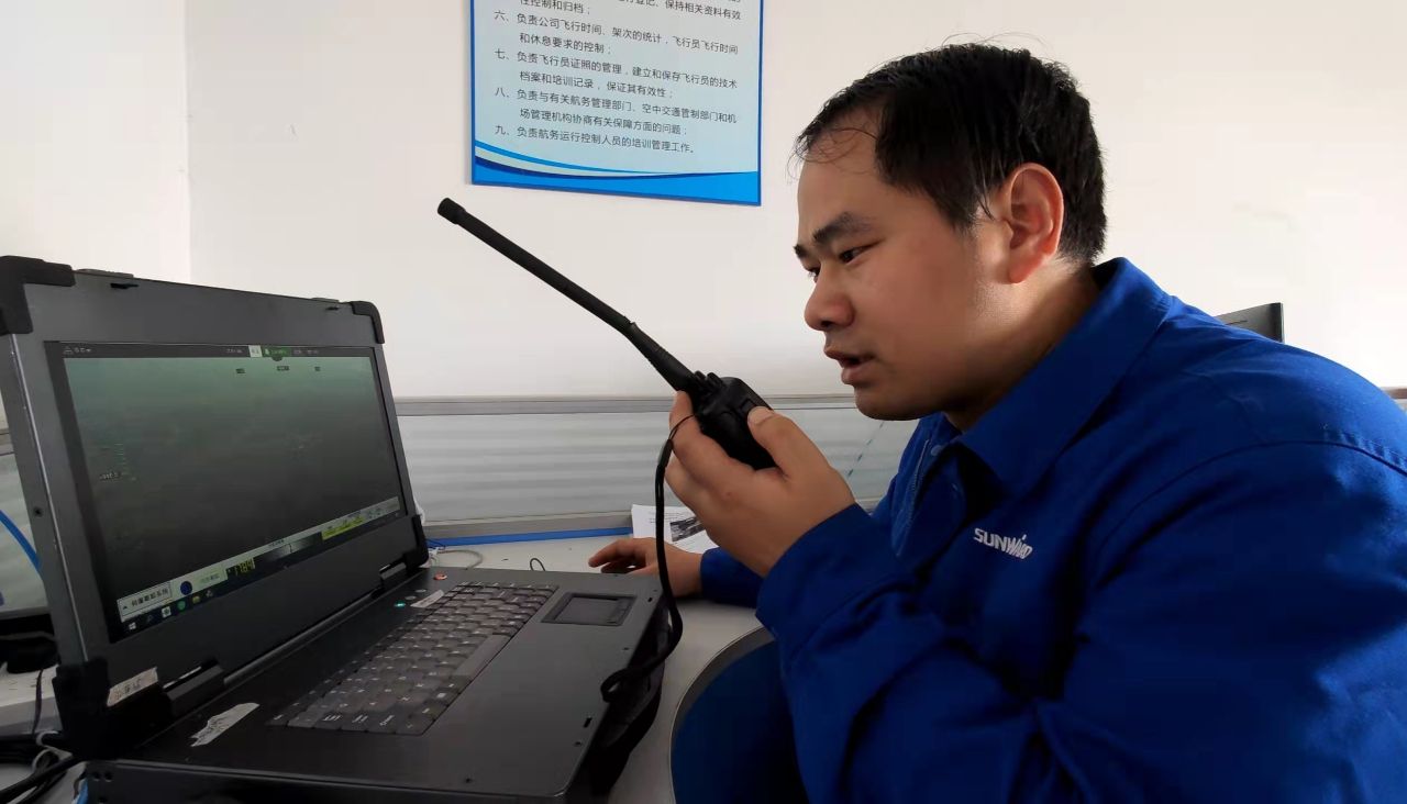 火情就是号令！湖南航空应急接济队皇家国际机组展示“皇家国际快率”