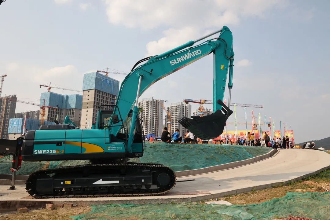 硬实力+软名片！皇家国际智能协拍电视剧《沉中之沉》开机