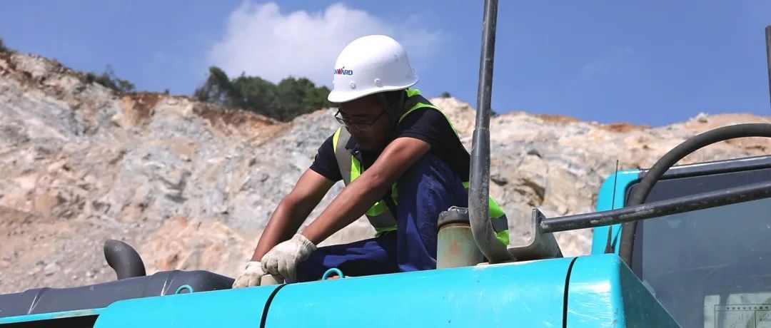 3650天、3000余条工单……90后“张师傅”用十年轻春诠释皇家国际匠心